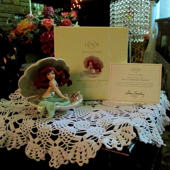 Disney's Ariel's Gleaming Treasure - Picture 1 of 8